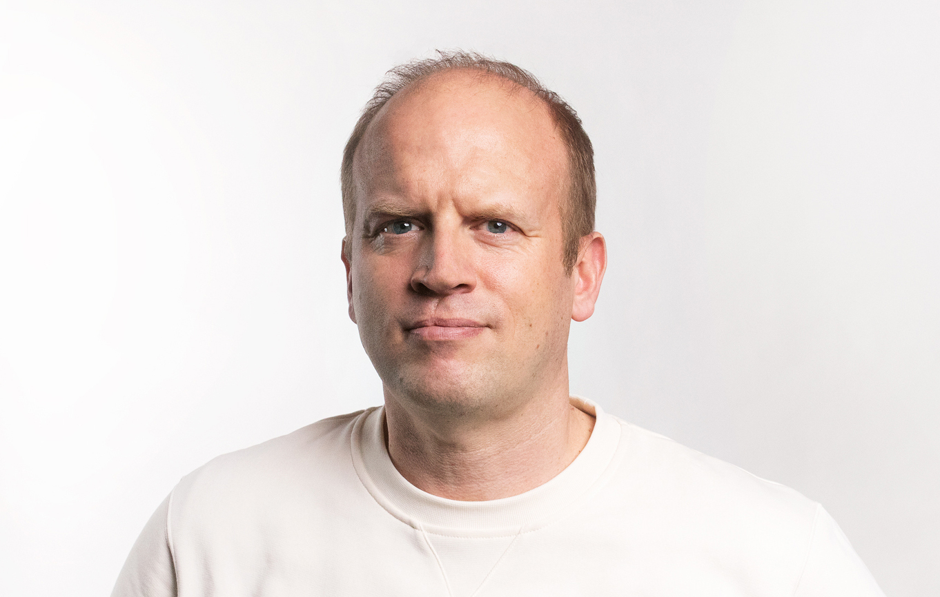 Jaakko Rantala, CEO, SEK, lähikuva vaalealla taustalla